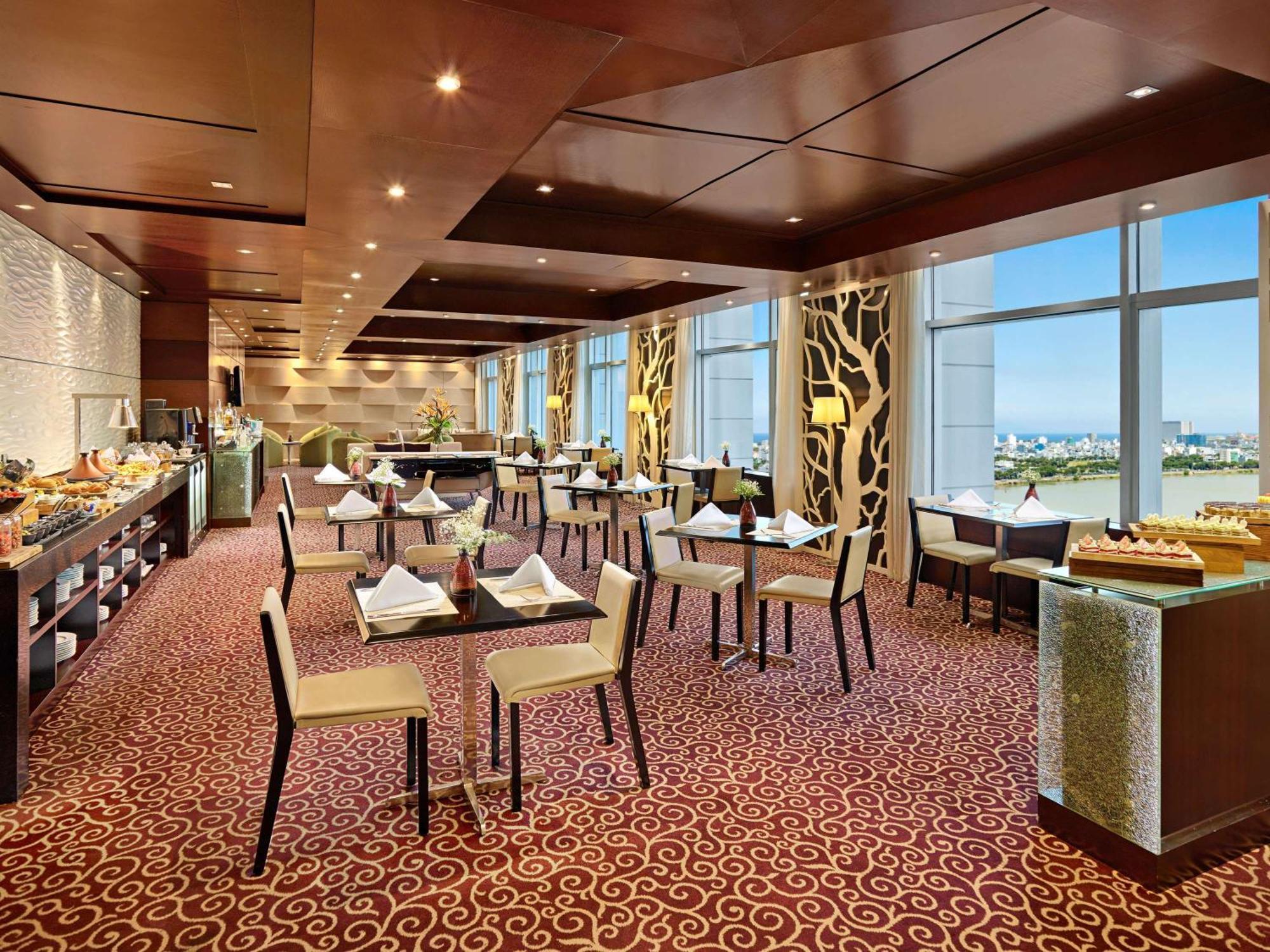 Grand Mercure Danang Eksteriør billede