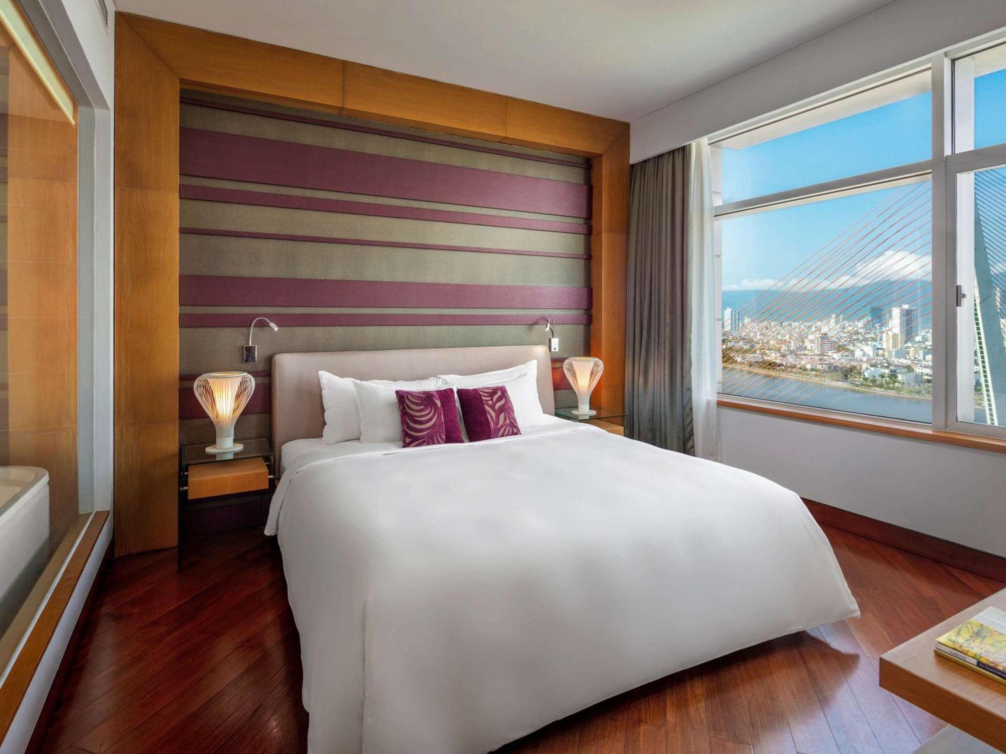 Grand Mercure Danang Eksteriør billede